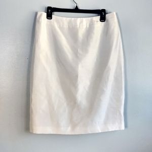 5/$30 NWOT Pure White Bodycon/Pencil Skirt